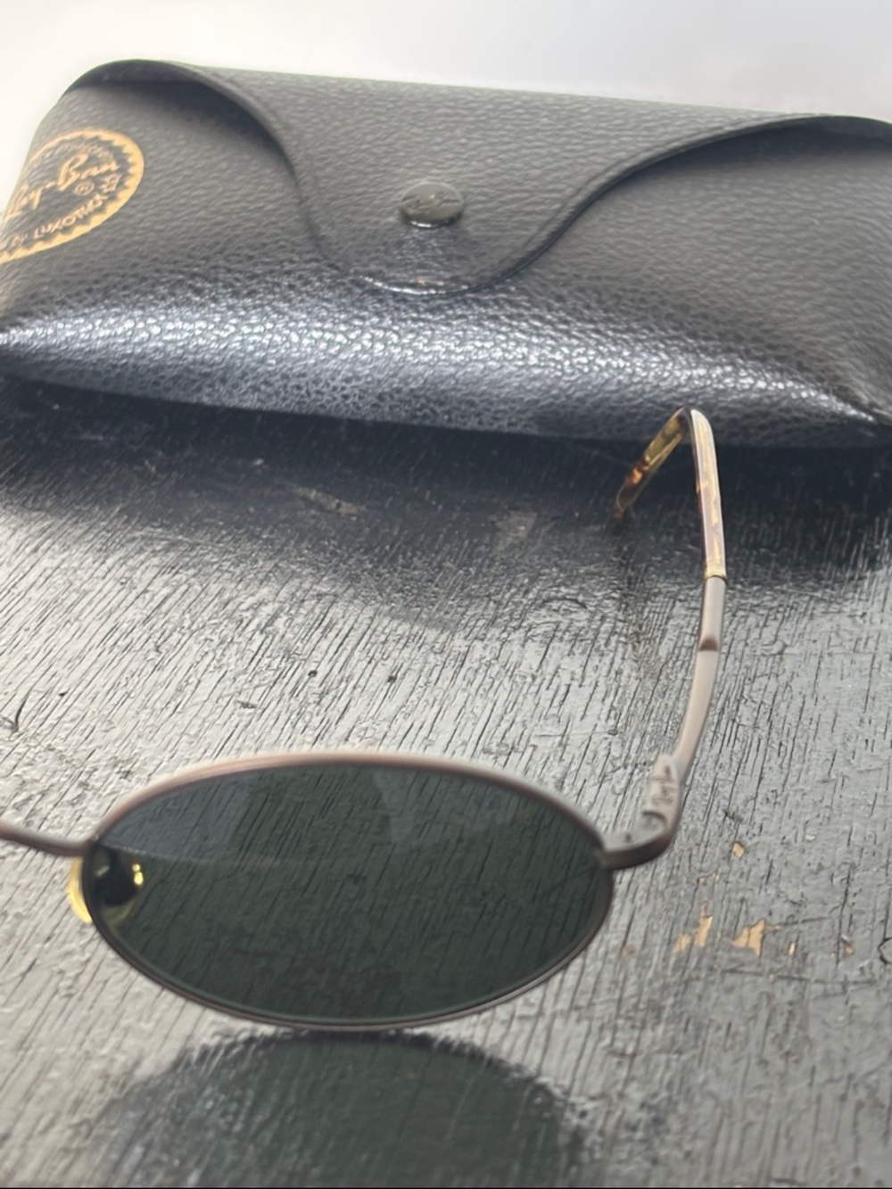 Vintage B&L Ray-Ban Black Metal Oval Sunglasses with Green Lenses - Picture 8 of 12